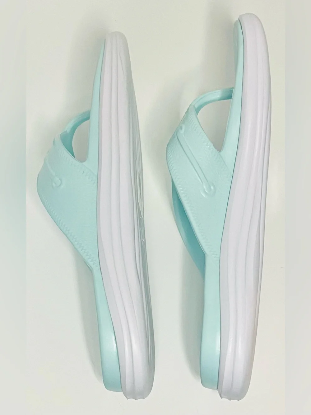 Sperry Mint Green Foam Thong Sandals with White Midsole